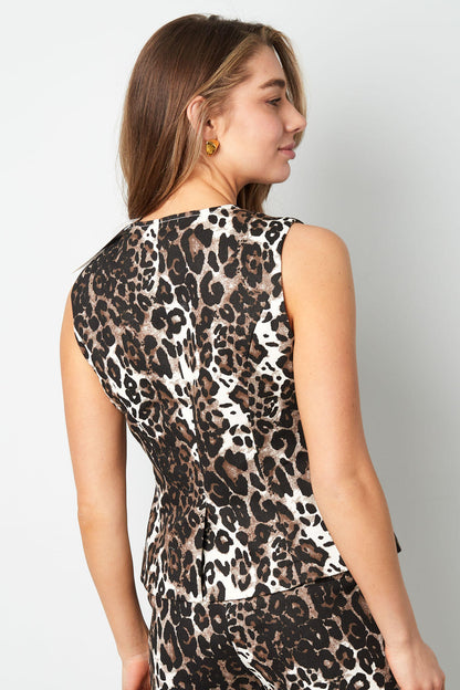 Elegant Brown Sleeveless Top for Versatile Style