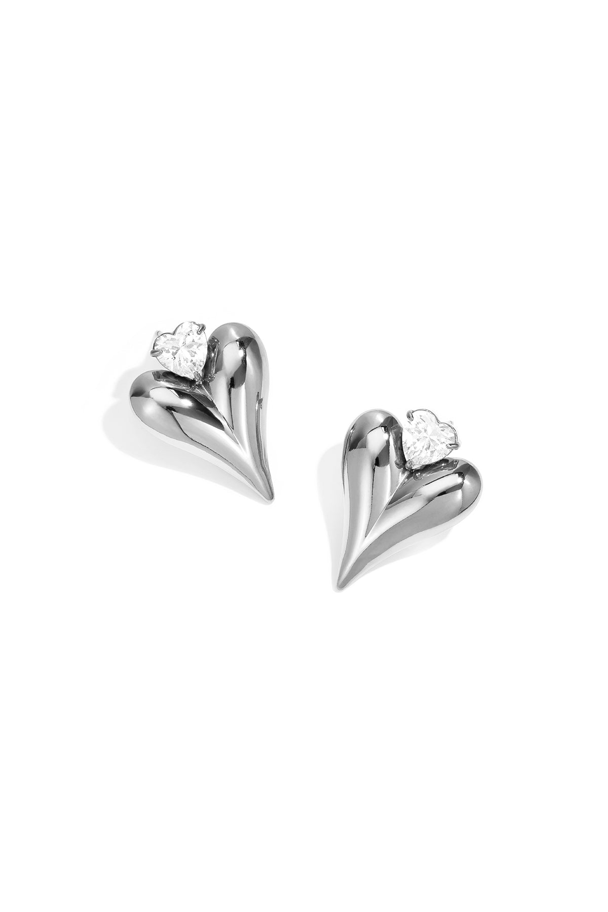 Roestvrijstalen oorknopjes met hartjesmotief, eenvoudige dagelijkse sieraden uit de Simple Series voor dames.