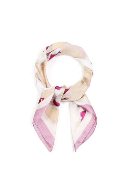 Zomersjaals met bloemenmotief, gemaakt van polyester, perfect als Valentijnsdagaccessoire.