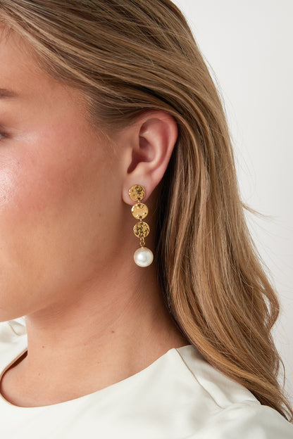 Hangende oorbellen van roestvrij staal met geometrische vorm, elegante en eenvoudige collectie voor dagelijks gebruik. Damessieraden.