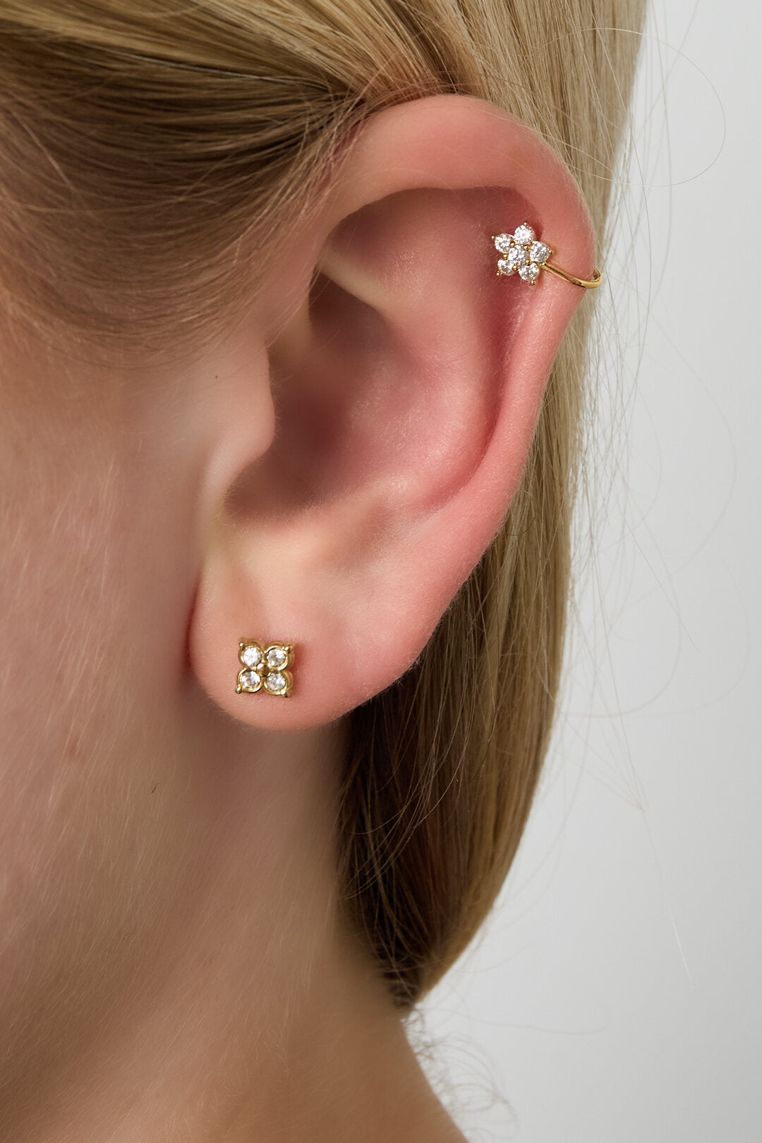 Neus- en oor cuff floral