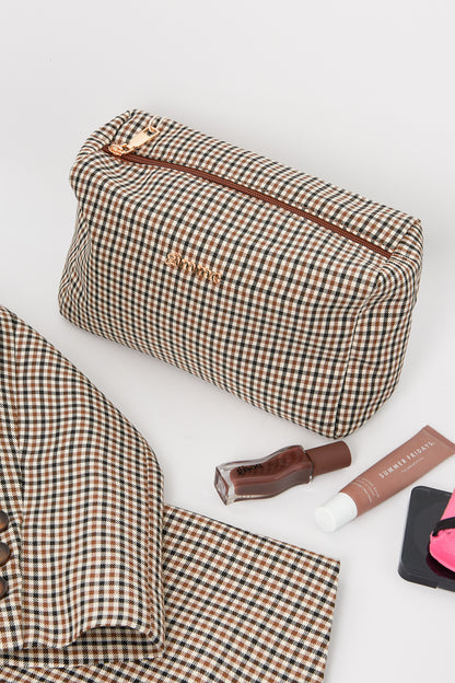 Make-up tasjes van geruit polyester, ideaal voor dagelijks gebruik.