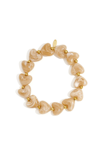 Elastieken hartjes kralenarmband