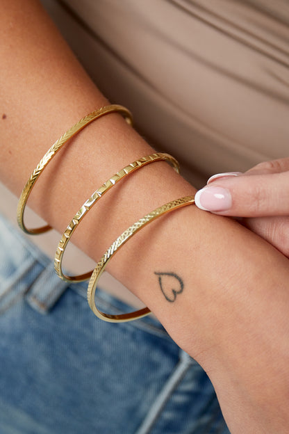 Eenvoudige pijlvormige armband