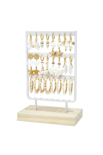 Oorbellen set met strandthema op display
