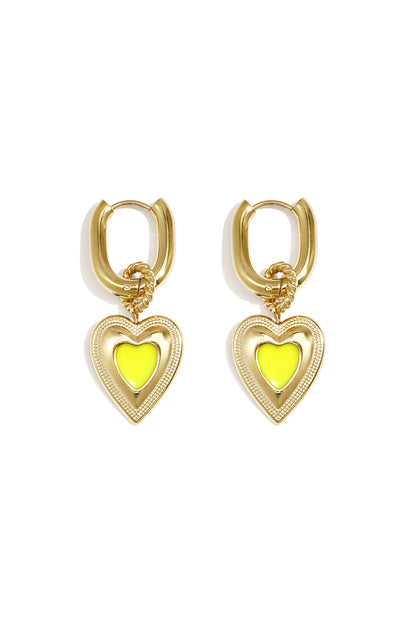 Oorbellen met gekleurde hart charm