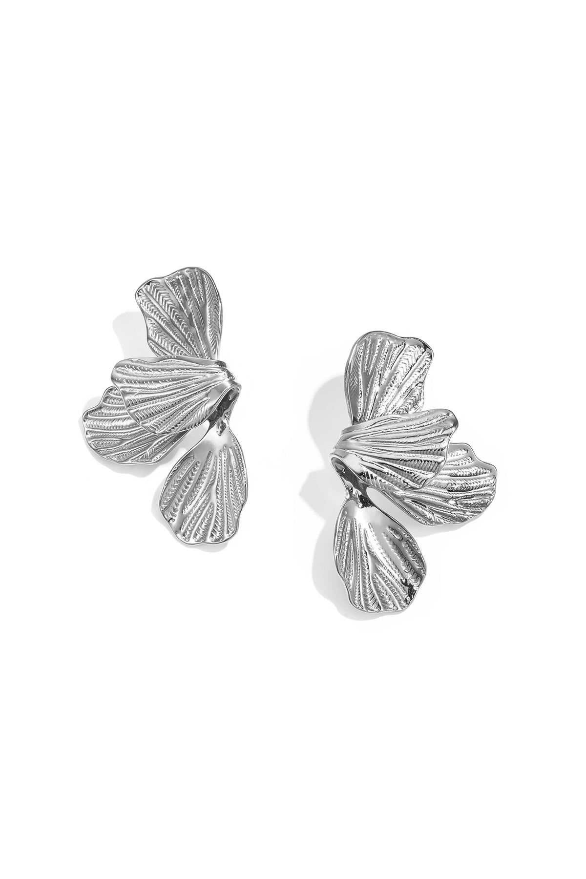 Roestvrijstalen hangende oorbellen met bloemmotief, eenvoudige dagelijkse sieraden uit de Simple-serie voor dames.