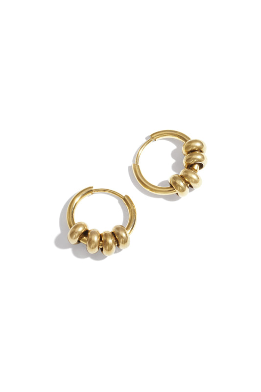 Kleine hoops met kraaltjes