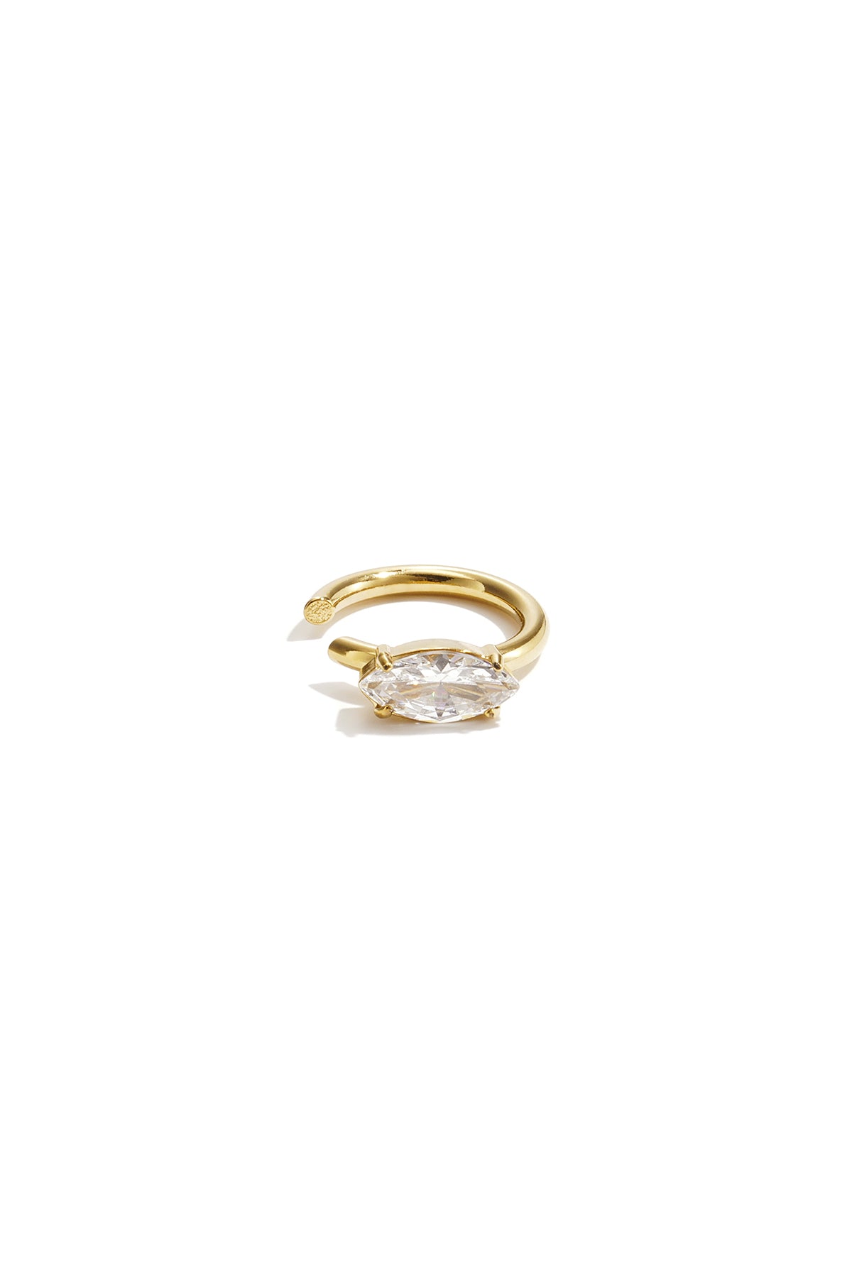 Roestvrijstalen oormanchetten in ovale vorm, eenvoudige dagelijkse sieraden uit de Simple Series voor dames.